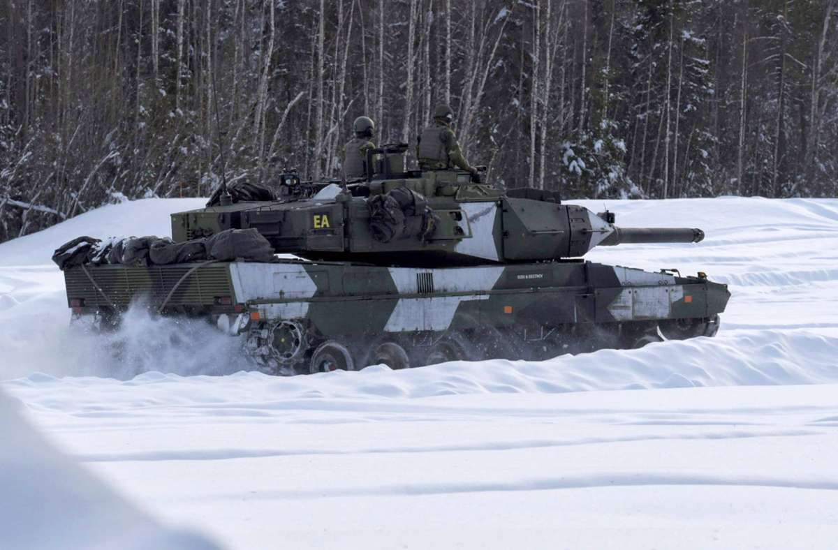 Leopard 2: Ukrainer schließen ihre Kampfpanzer-Ausbildung ab