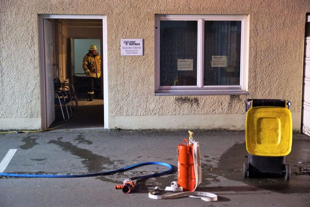 Nürtingen: Feueralarm wegen rauchender Mülltonne
