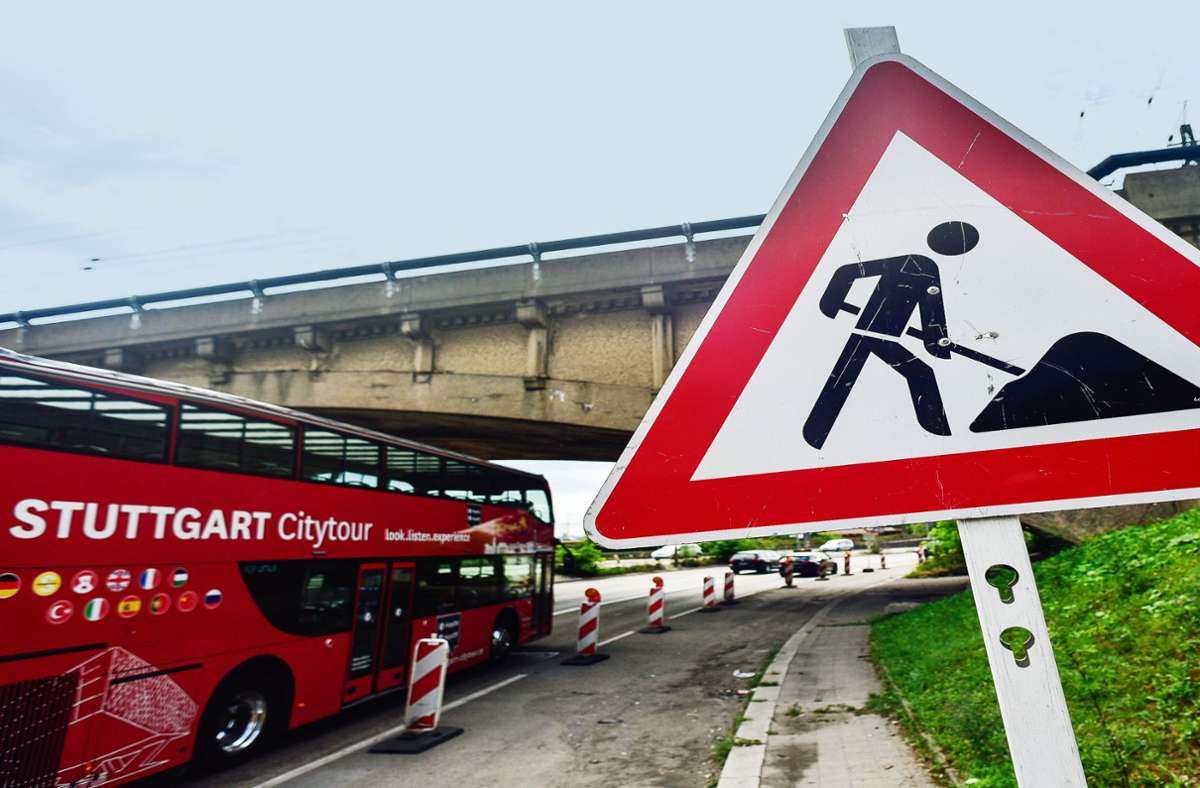 Hiobsbotschaft für Autofahrer in Stuttgart auf B 10/14: Leuzetunnel wird noch viel später fertig