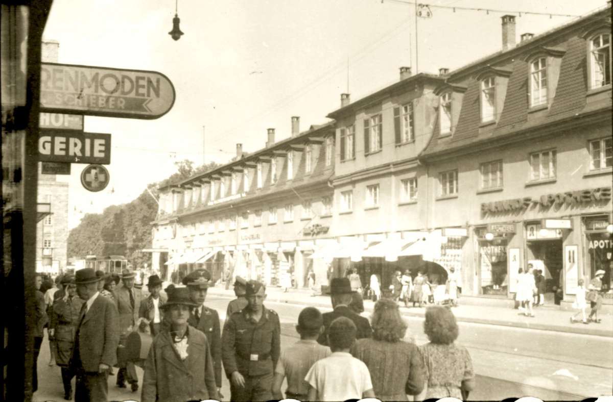 12 000 Bilder aus Stuttgart 1942: Den Vater auf der Königstraße entdeckt