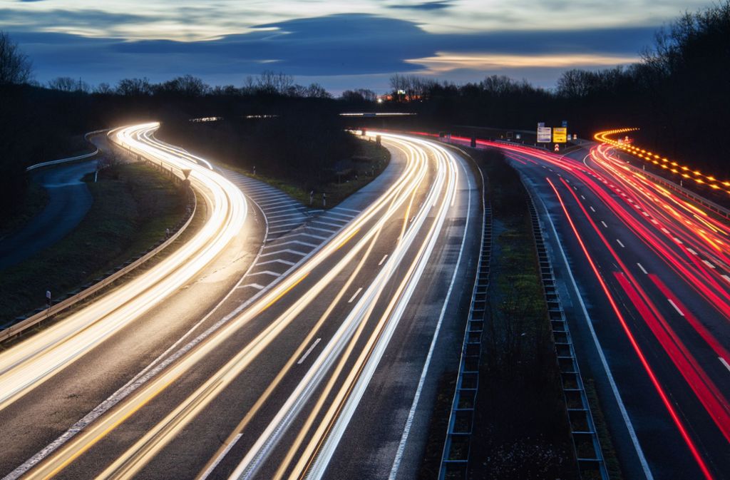 Verkehr: Macht ein Tempolimit unsere Autobahnen sicherer?