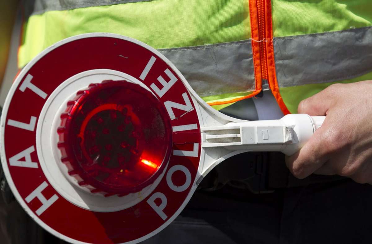 Kontrollen in Aidlingen und Sindelfingen: Polizei gehen   mehrere Sünder ins Netz