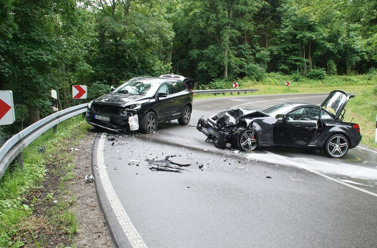 Der Unfall ereignete sich bei Neuhausen im Enzkreis.