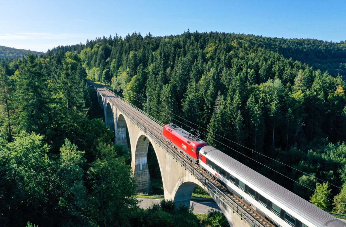 9-Euro-Ticket in Baden-Württemberg: Fahrkarte soll auch in Intercitys auf der Gäubahn gelten