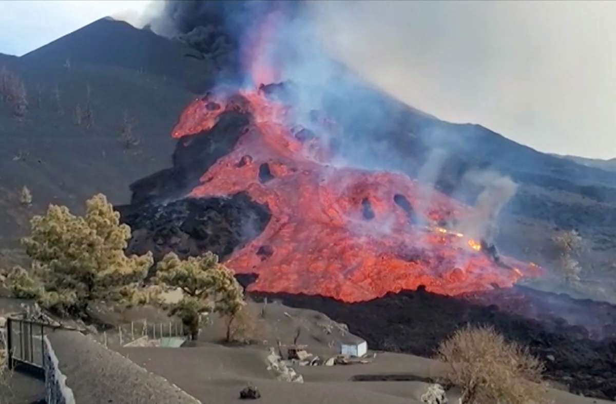 Neue Ausgangssperren auf La Palma: Erdbeben erschüttern Vulkangebiet
