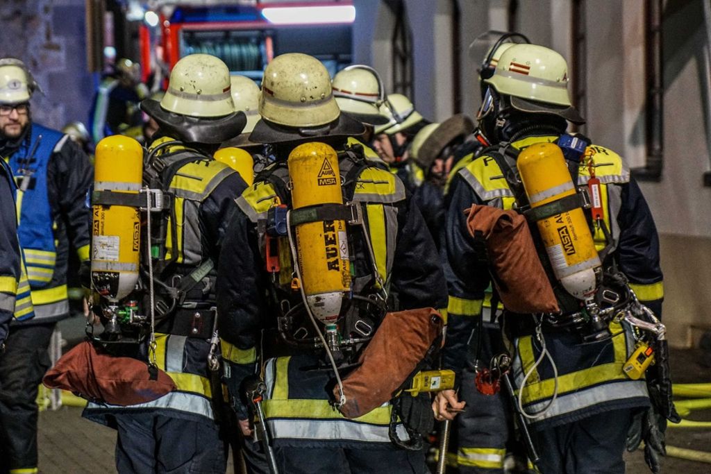 Feuer bricht in der Küche aus - Mehrere 100.000 Euro Schaden: Frau verletzt bei Brand in Kirchheimer Gaststätte