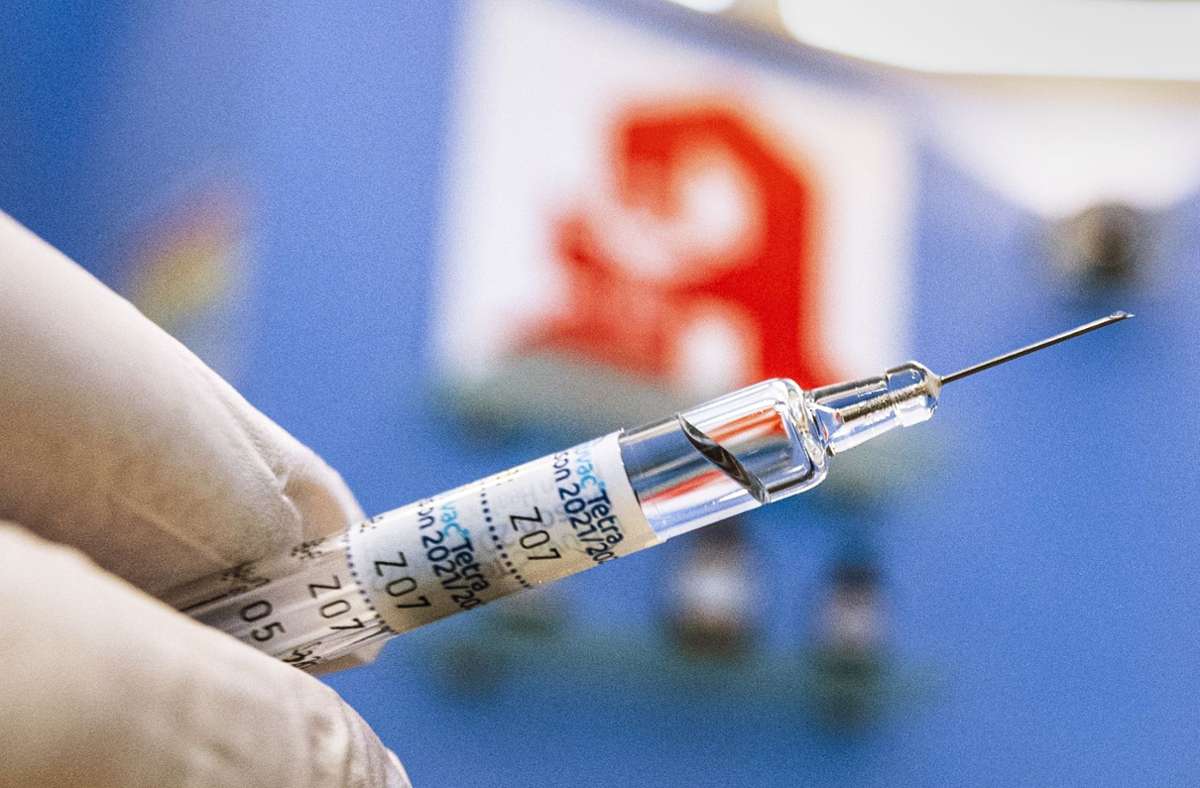 Impfungen in Apotheken starten: Viele Apotheken in Stuttgart wollen impfen – doch warten ab