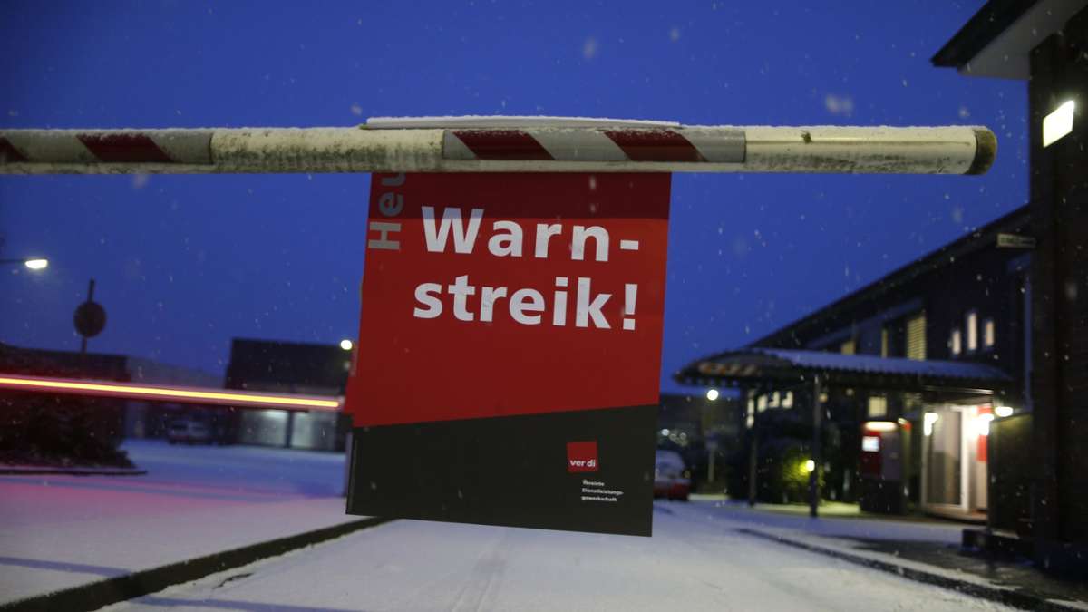 Stuttgart: Warnstreik im ÖPNV sorgt am Freitag für erhebliche Einschränkungen