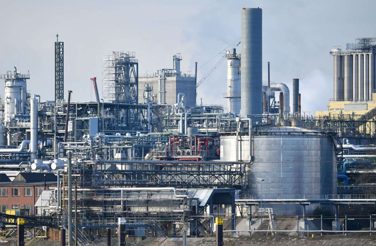 Chemiekonzern in Ludwigshafen: BASF streicht bis zu 2000 Stellen