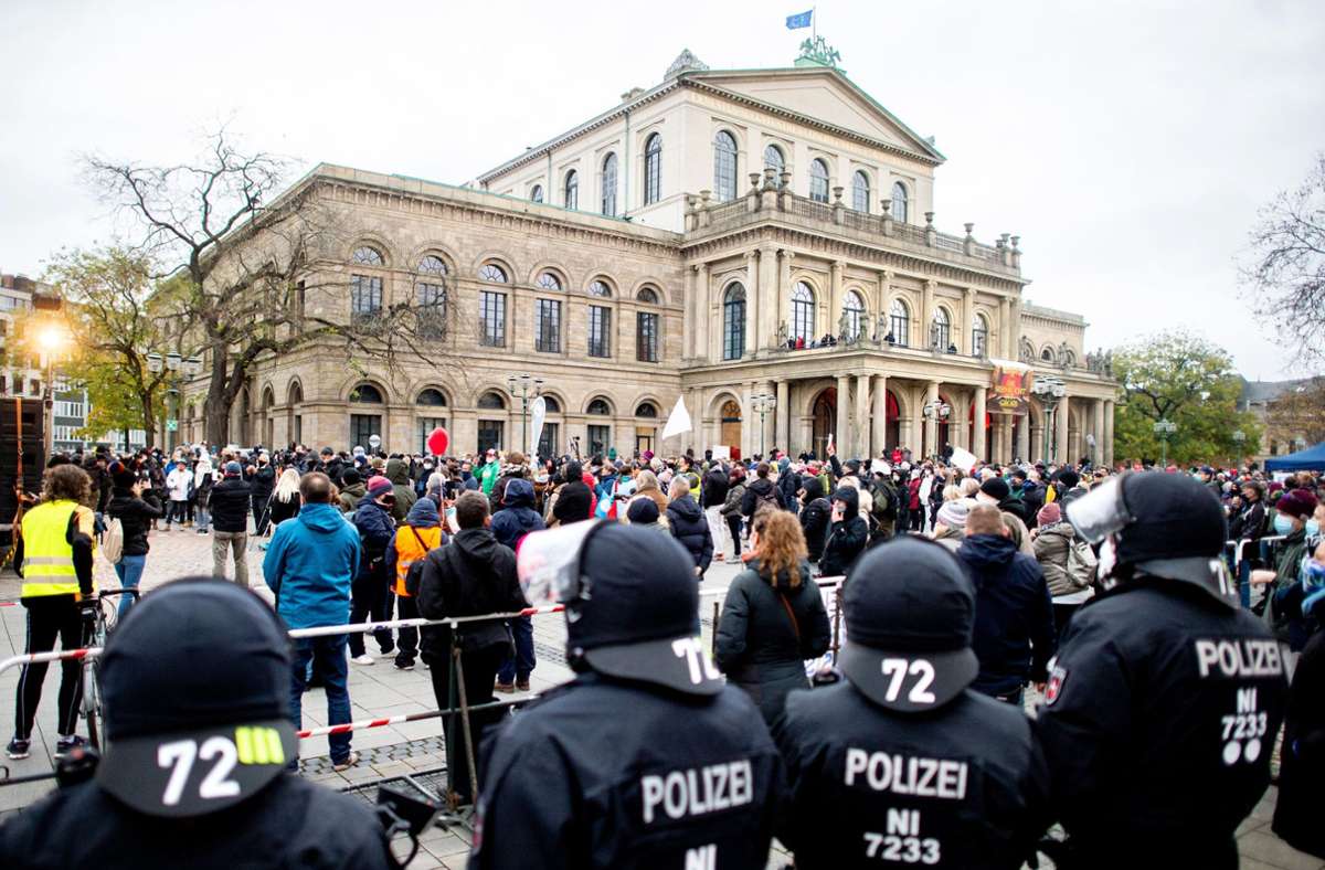 Querdenken-Demo in Hannover: Video von selbst ernannter „Sophie Scholl“ sorgt für Furore