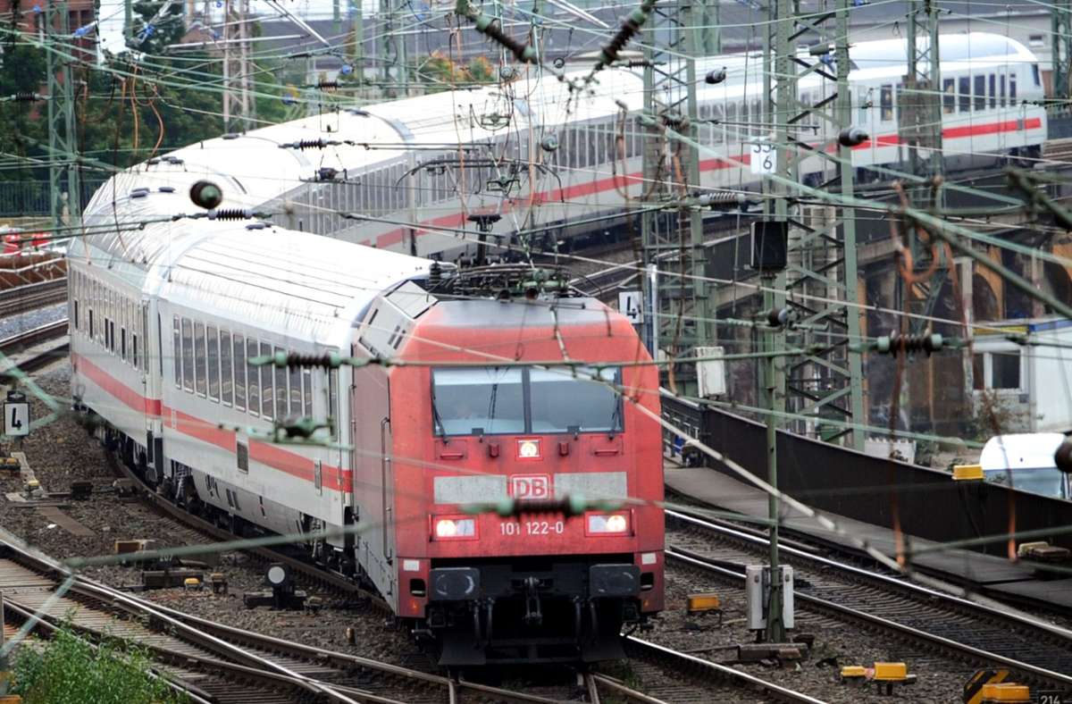 Schienenverkehr in Baden-Württemberg: Bahn rudert bei Zugstreichungen im Land zurück
