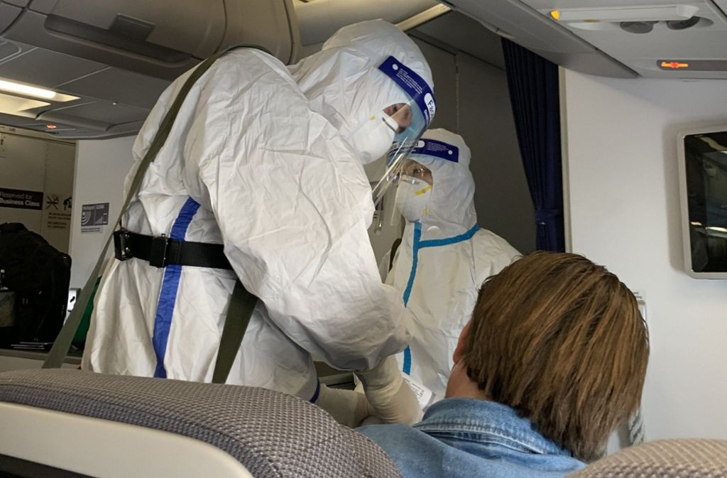 Coronapandemie: Deutscher Passagier bei  Rückflug nach China infiziert