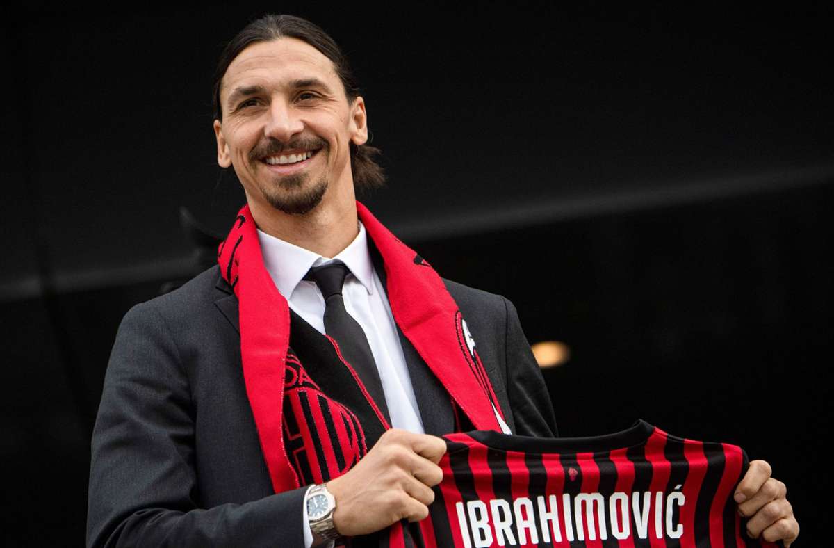 Der Schwede Zlatan Ibrahimovic ist seit Januar beim AC Mailand unter Vertrag. Foto: AFP/Marco  Bertorello