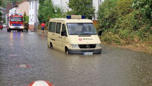 Unwetter sorgen für überschwemmte Straßen
