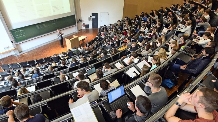 Wirtschaftsstudenten loben Hochschulen