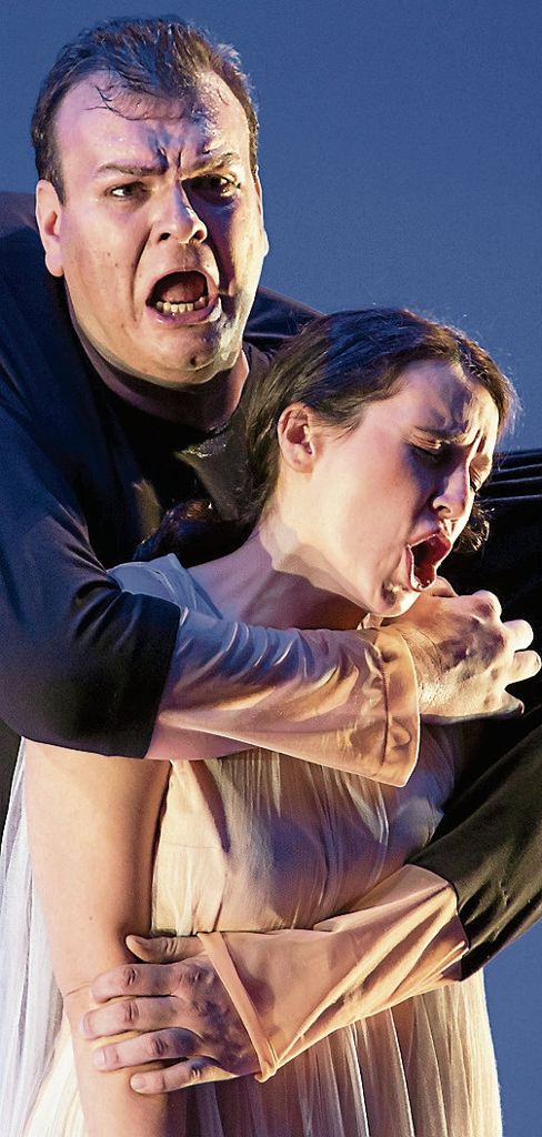 Giuseppe Verdis „Rigoletto“ von der Opernschule im Wilhelma-Theater - Trug-Arie als Selbstbespiegelung im Überdruss des Lotterlebens: Das Gesicht hinter der Maske
