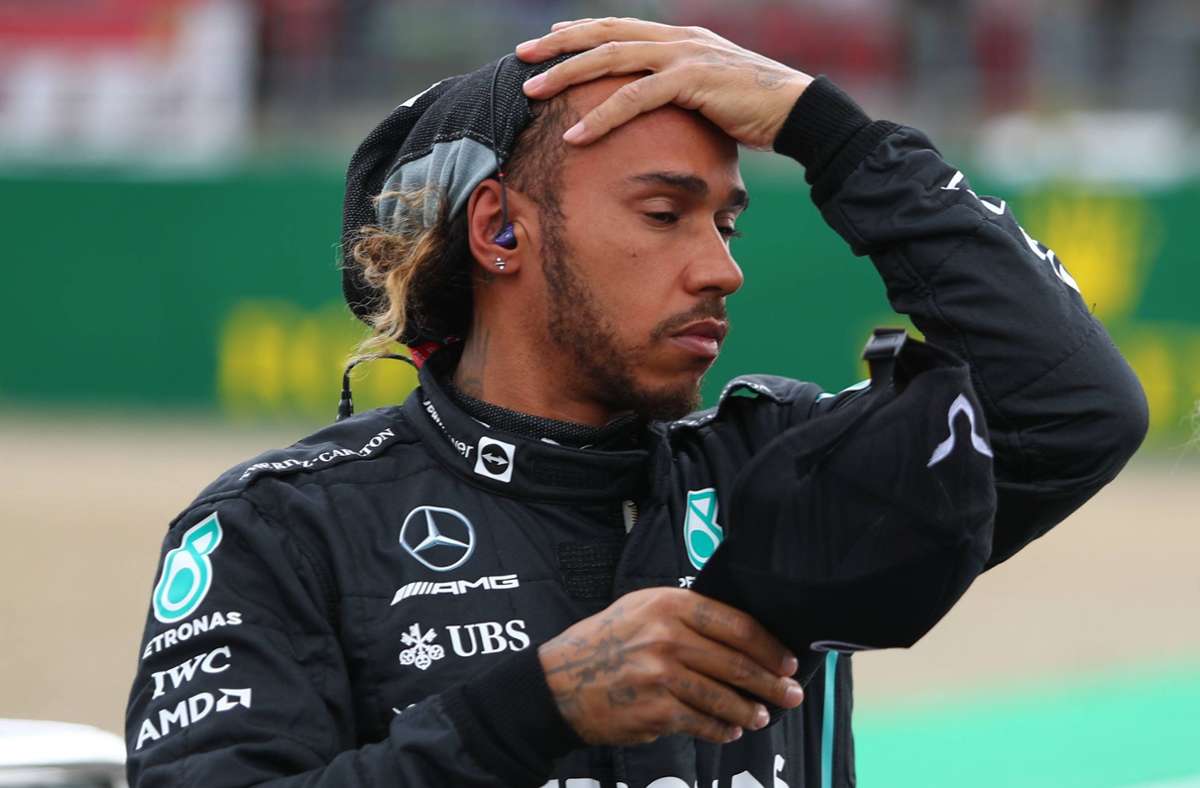 Der Formel-1-Star in einer neuen Situation: Lewis Hamilton lässt am Hoppel-Mercedes kein gutes Haar