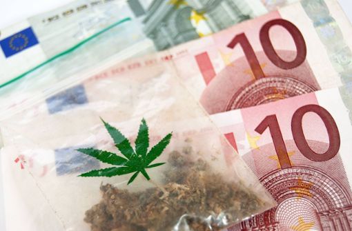 Der Dealerring hat mit Haschisch und Marihuana offenbar viel Geld verdient. Foto: imago//ichard Wareham (Symbolbild)