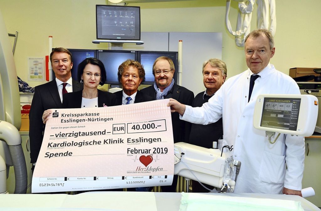 40.000 Euro für drei neue Geräte: Herzklopfen spendet an Kardiologie Esslingen