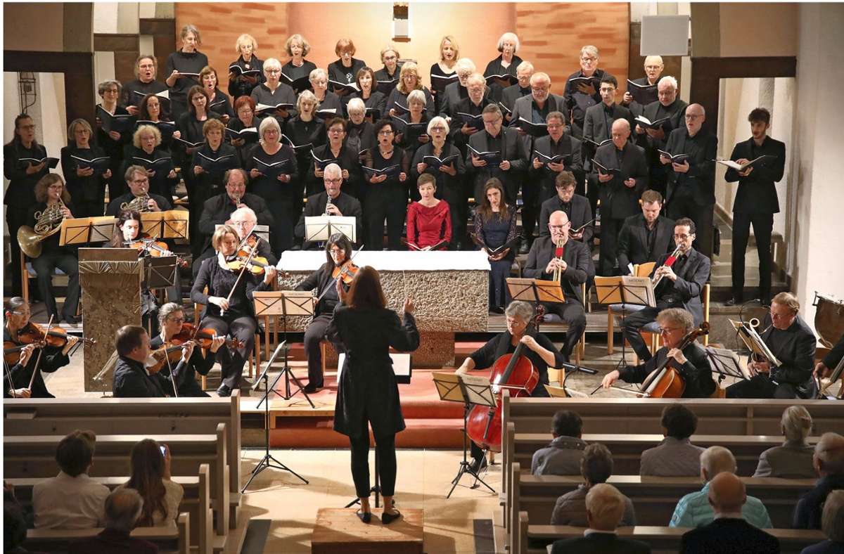 100 Jahre Oratorienverein Plochingen: Der Chor präsentiert sich hervorragend disponiert