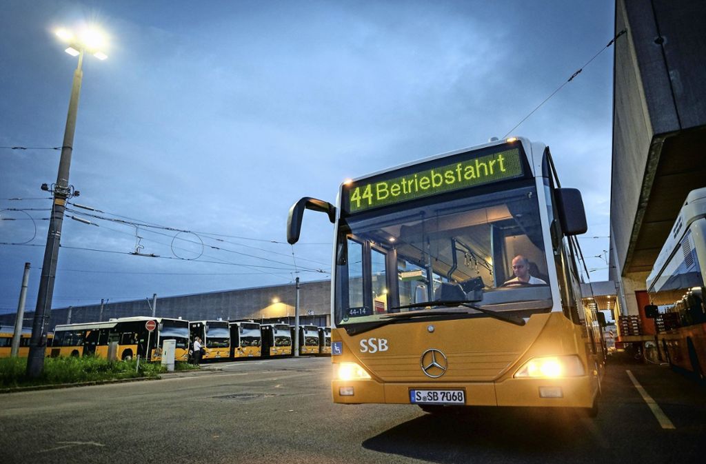2826,77 Euro brutto im Monat verdienen Busfahrer in den ersten drei Beschäftigungsjahren.