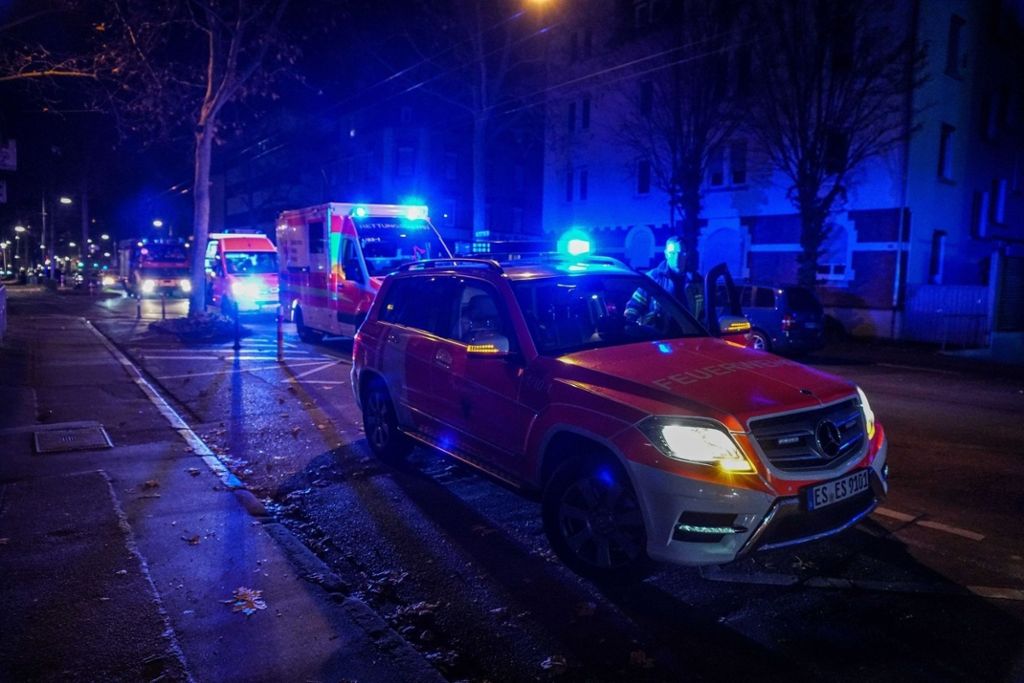 05.12.19 Ein brennender Adventskranz hat in einem Seniorenheim in Esslingen zu einem Feuerwehreinsatz geführt.