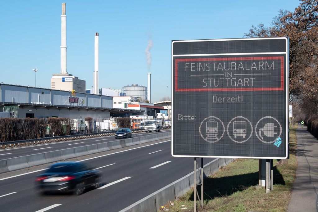 Mitte April wird in Stuttgart der Feinstaub-Alarm abgeschafft: Feinstaub-Alarm in Stuttgart ist bald Geschichte