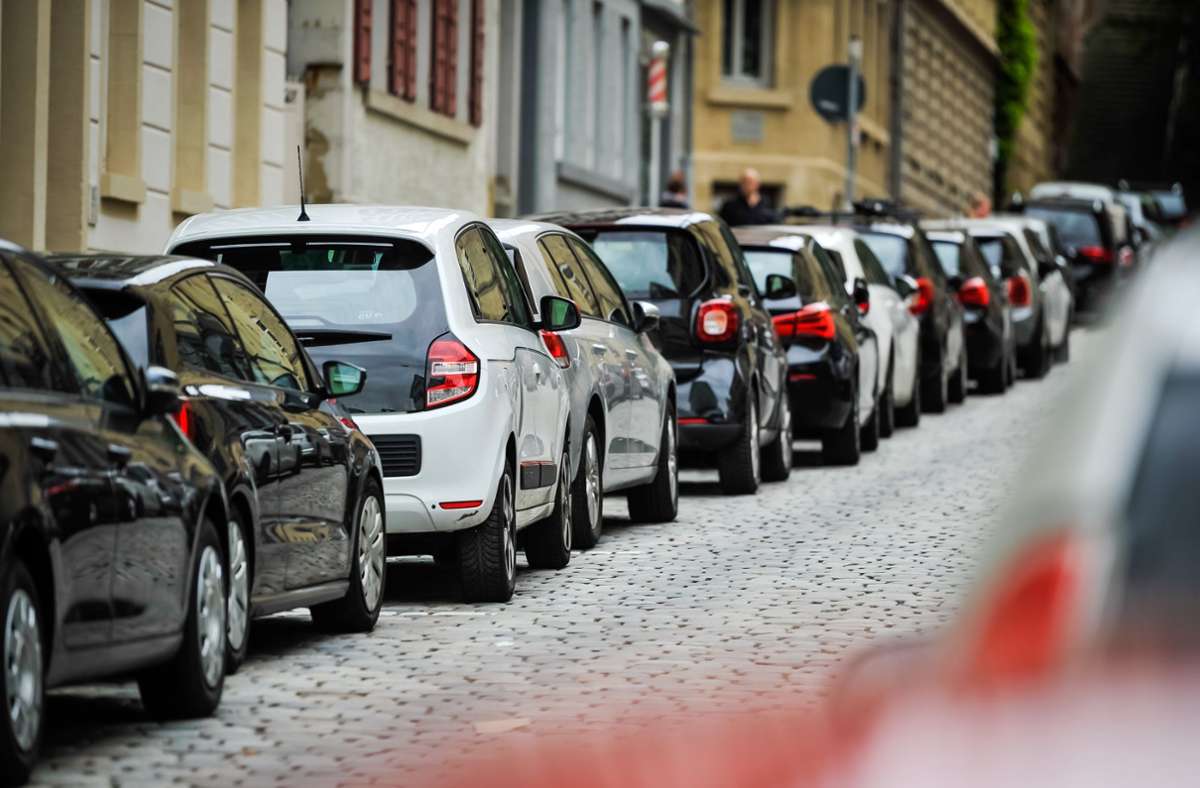 Linksbündnis zu Parkgebühren  in Stuttgart: Gebühr soll sich nach PS, Autogröße und Einkommen richten