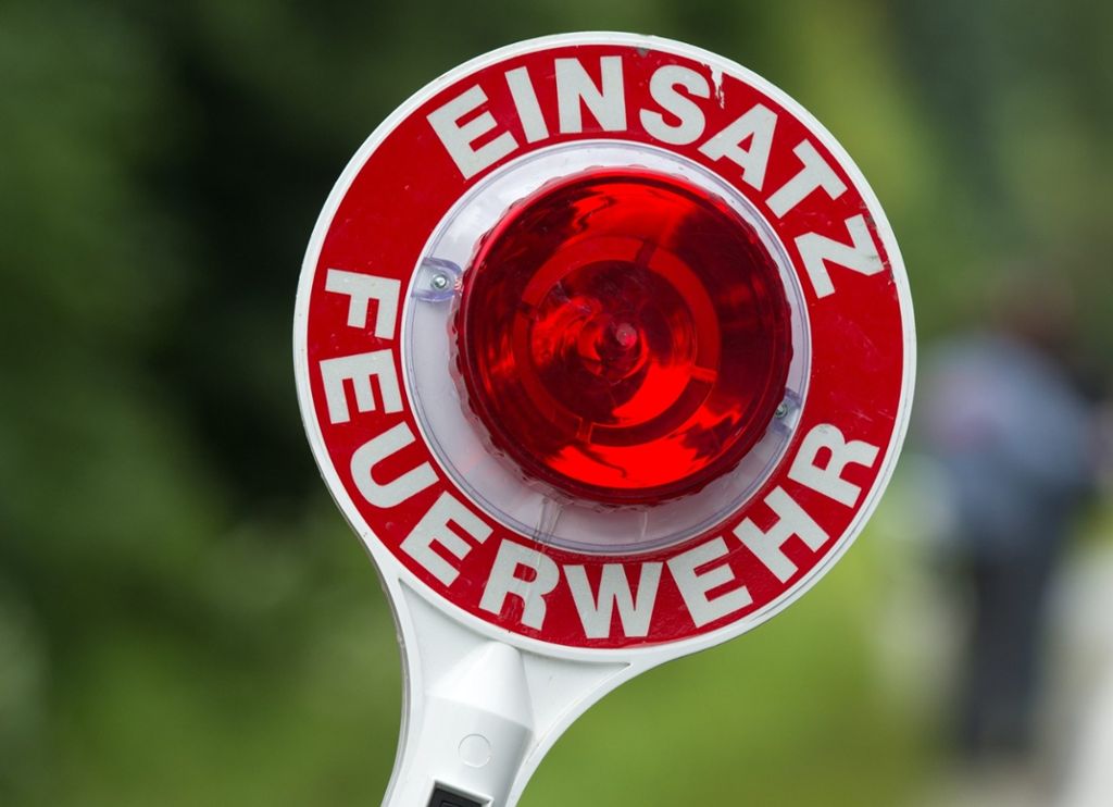 Haus ist unbewohnbar: Mössingen: Fünf Verletzte bei Brand in Einfamilienhaus