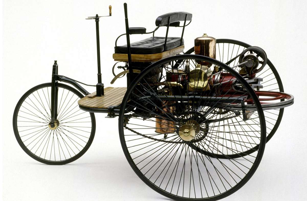 Schon vor 135 Jahren gab es im Südwesten bahnbrechende Erfindungen. Das Bild zeigt einen Benz-Motorwagen von 1886. Foto: /Daimler AG
