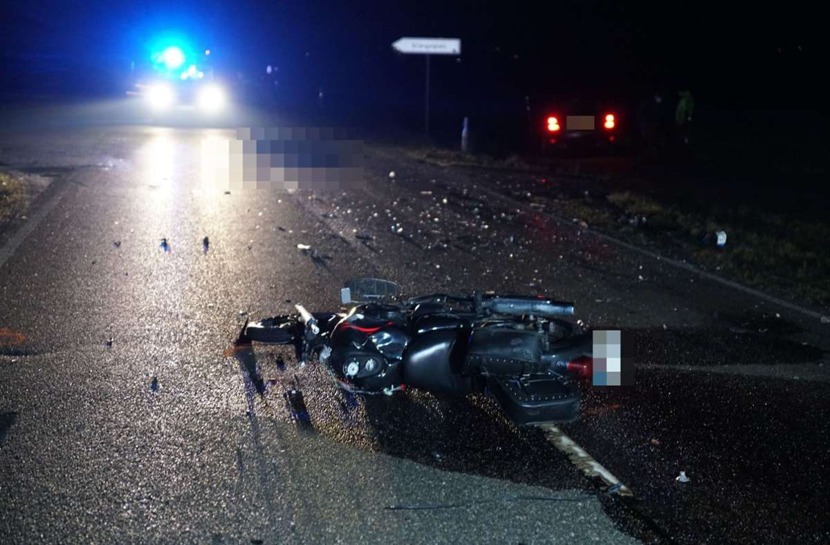 Unfall bei Göppingen: 16-jähriger Motorradfahrer stirbt bei Überholmanöver