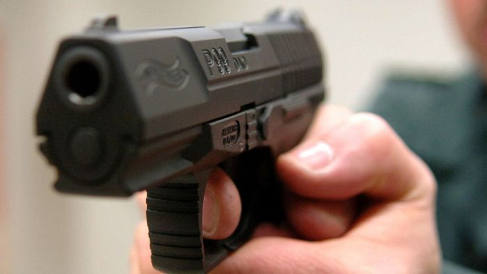 Männer mit Spielzeugpistolen lösen Großeinsatz der  Polizei aus