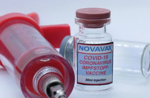 Noch ist er nicht da, er wird aber dringend erwartet: der neue Impfstoff Novavax. Foto: imago images/Martin Wagner