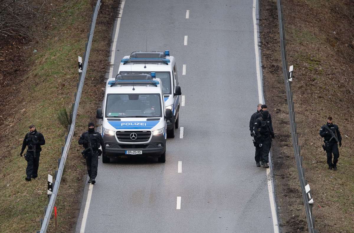 Rheinland Pfalz: Zwei Festnahmen nach tödlichen Schüssen auf Polizisten