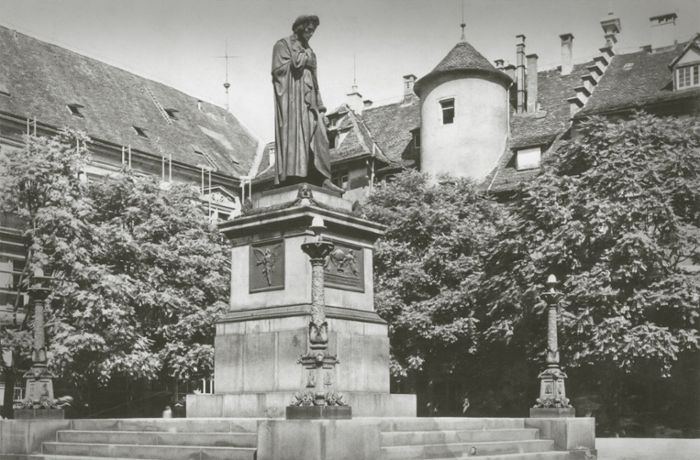 Schillerdenkmal in Stuttgart: Verschollen geglaubte Teile des Schillerdenkmals aufgetaucht