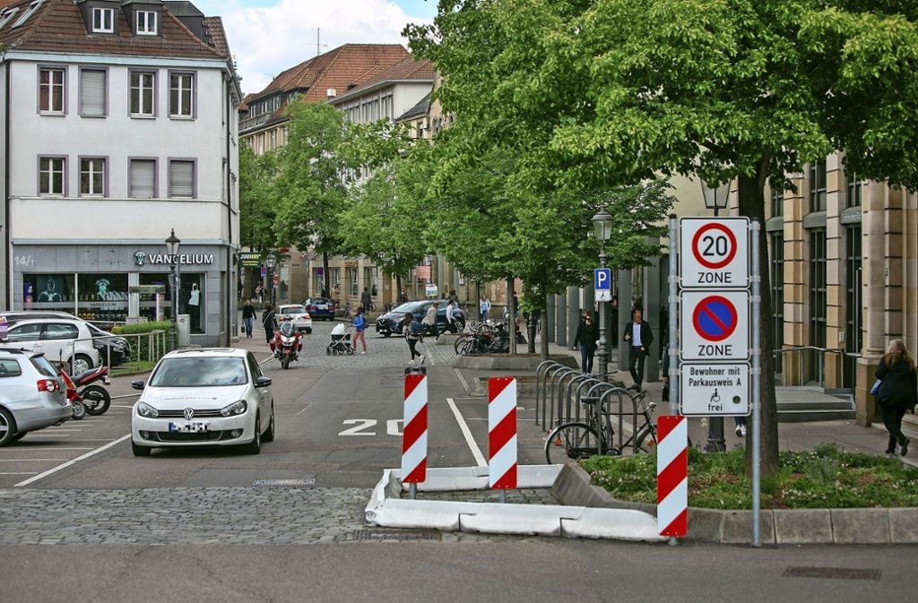 Stadt will Parksuchverkehr in der östlichen Altstadt eindämmen: Esslingen: Ritterstraße wird zur Fußgängerzone