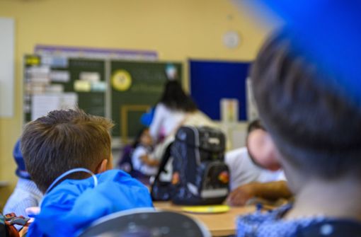 Für Grundschüler in Wiefelstede fällt demnächst eine Menge Unterricht aus. (Symbolbild) Foto: IMAGO/Kirchner-Media/IMAGO/Christopher Neundorf