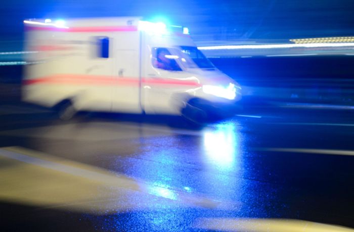 Unfall in Stuttgart: Betrunkener Radfahrer zieht sich bei Sturz schwere Verletzungen zu