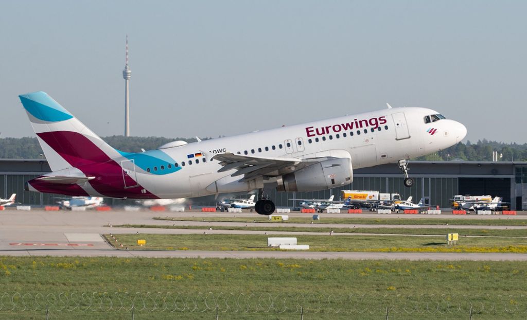 Mit sieben Starts und Landungen am ersten Tag nach der Vollsperrung war der Betrieb am Flughafen Stuttgart am ersten Tag nach der Sperrung deutlich ausgedünnt.