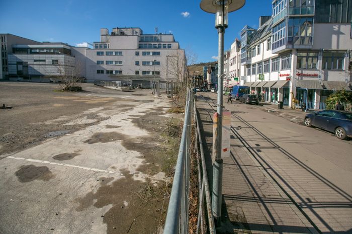 Monatsrückblick Mai 2022: Ärger ums Karstadt-Areal und die Modernisierung der Stadtbücherei