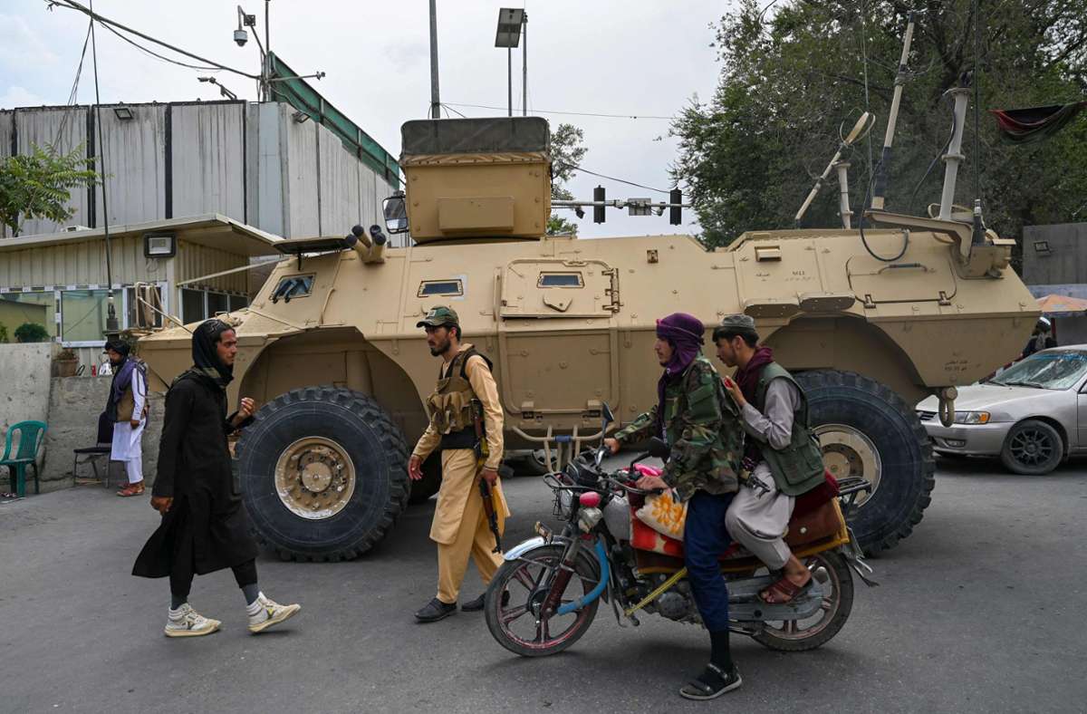 Plünderer und ständige Angst: Ex-Regierungsmitarbeiter berichtet über angespannte Lage in Kabul