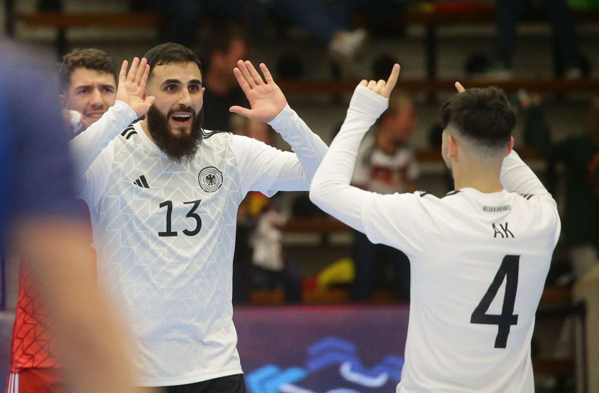Futsal-Eliterunde  in Göppingen: Deutsche Futsaler gewinnen 4:3 und wahren ihre WM-Chance