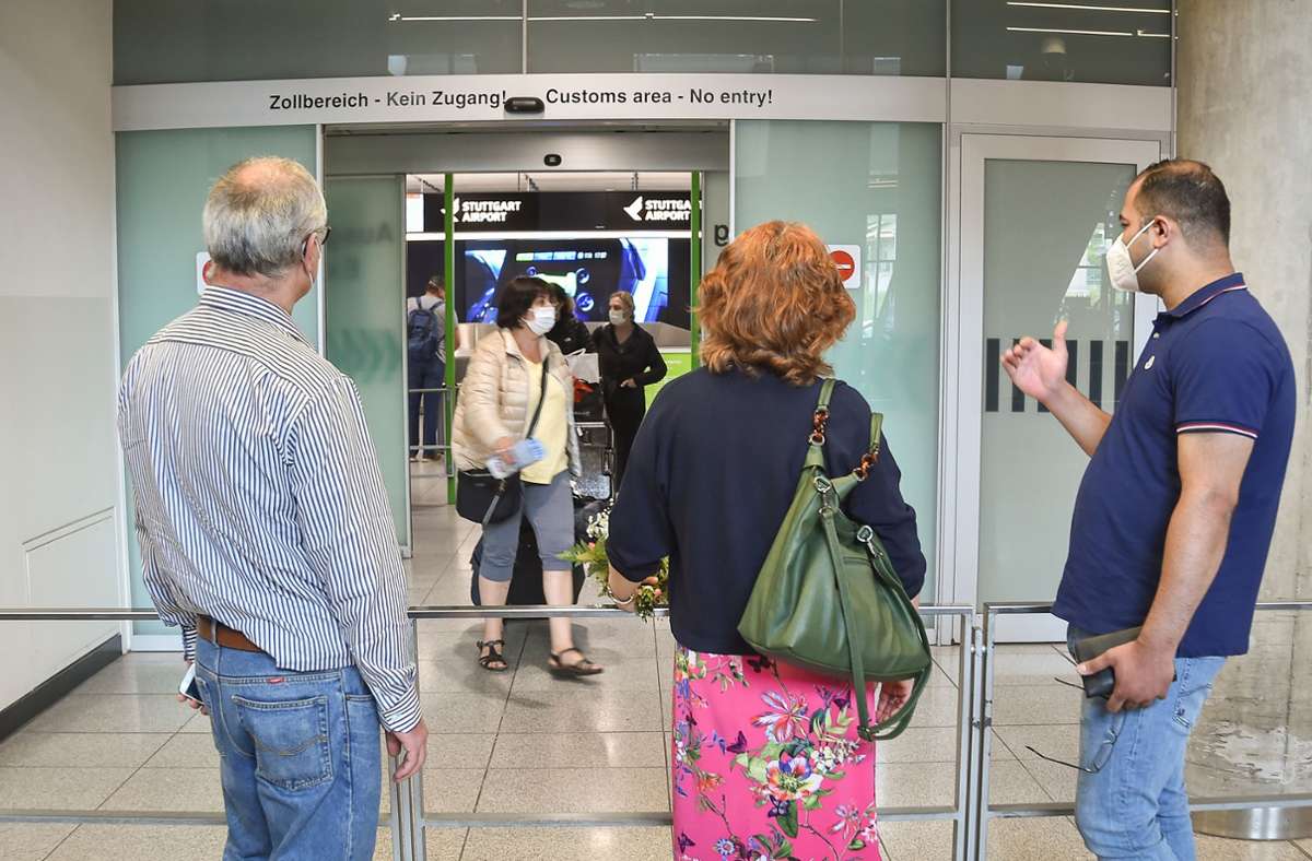 Flughafen Stuttgart: So erleben die Rückkehrer die Einreise