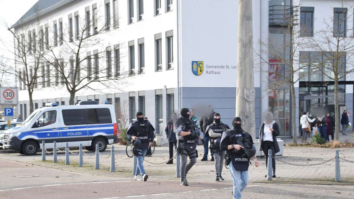 Rhein-Neckar-Kreis: Größerer Polizeieinsatz an Schule – Schülerin getötet