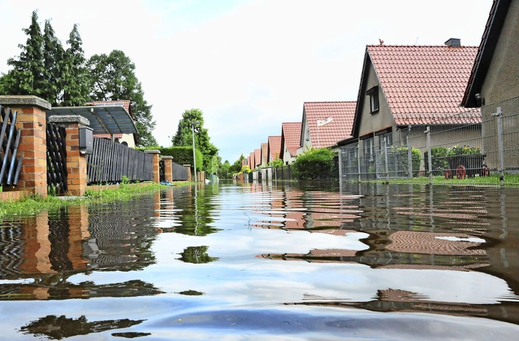 Das Risiko für extreme Wetterlagen steigt – Regelmäßig den Versicherungsschutz überprüfen: Besser gleich Vollkasko wählen