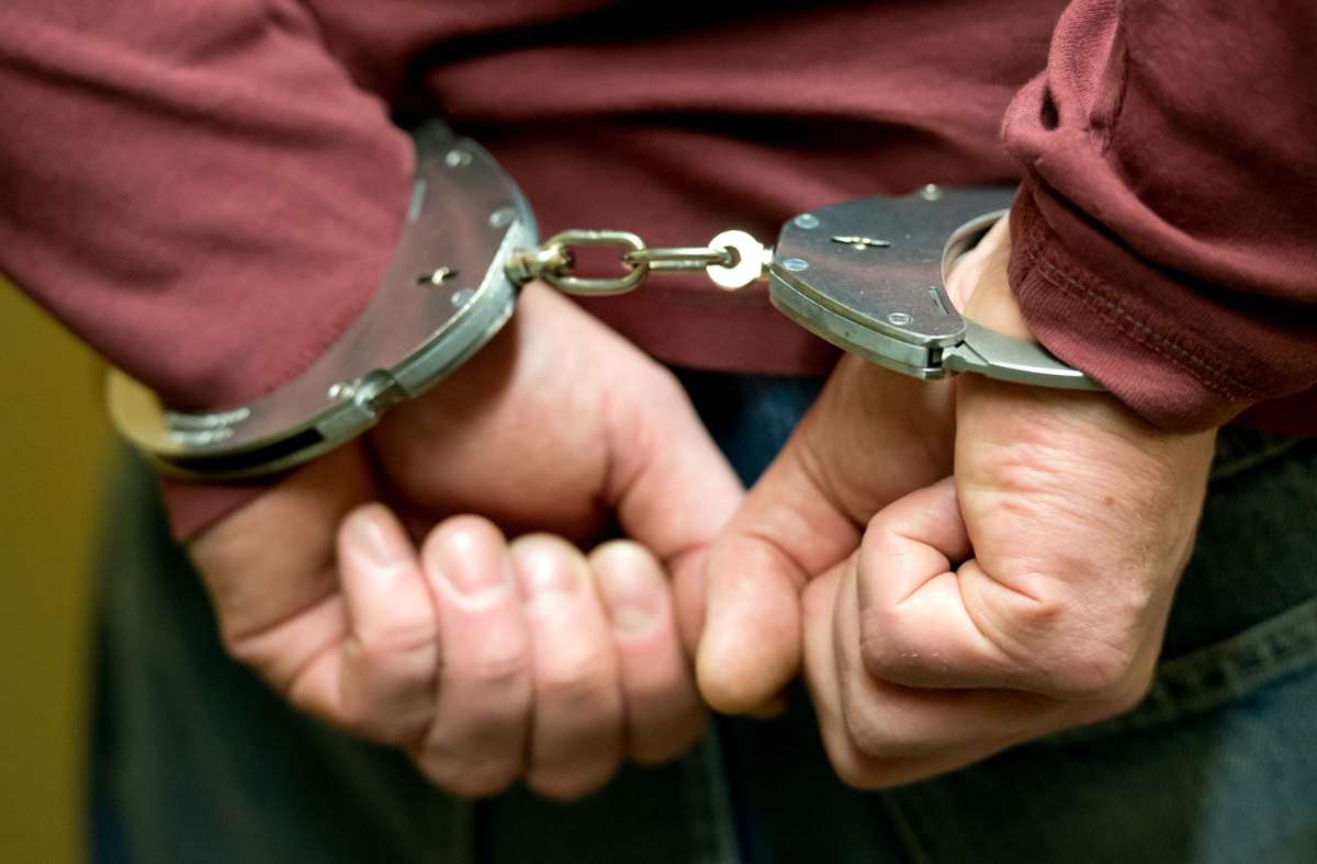 Fahndungserfolg der Kriminalpolizeidirektion Esslingen: Polizei schnappt Drogendealer
