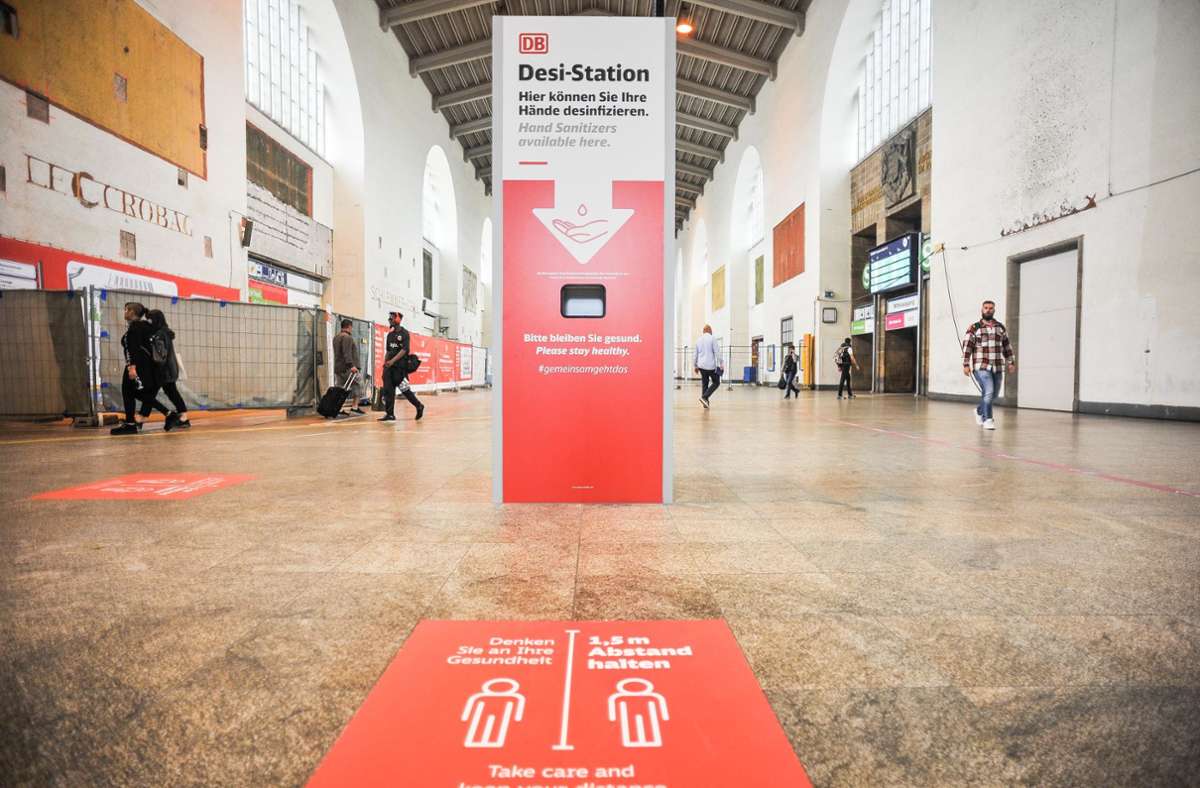 Umbau des Stuttgarter Hauptbahnhofs: Im Bahnhof wird noch im Verborgenen geschafft