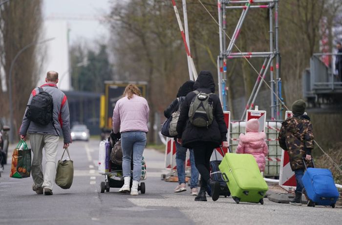 Ukrainer in Baden-Württemberg: Kretschmann kündigt Flüchtlingsgipfel Anfang November an