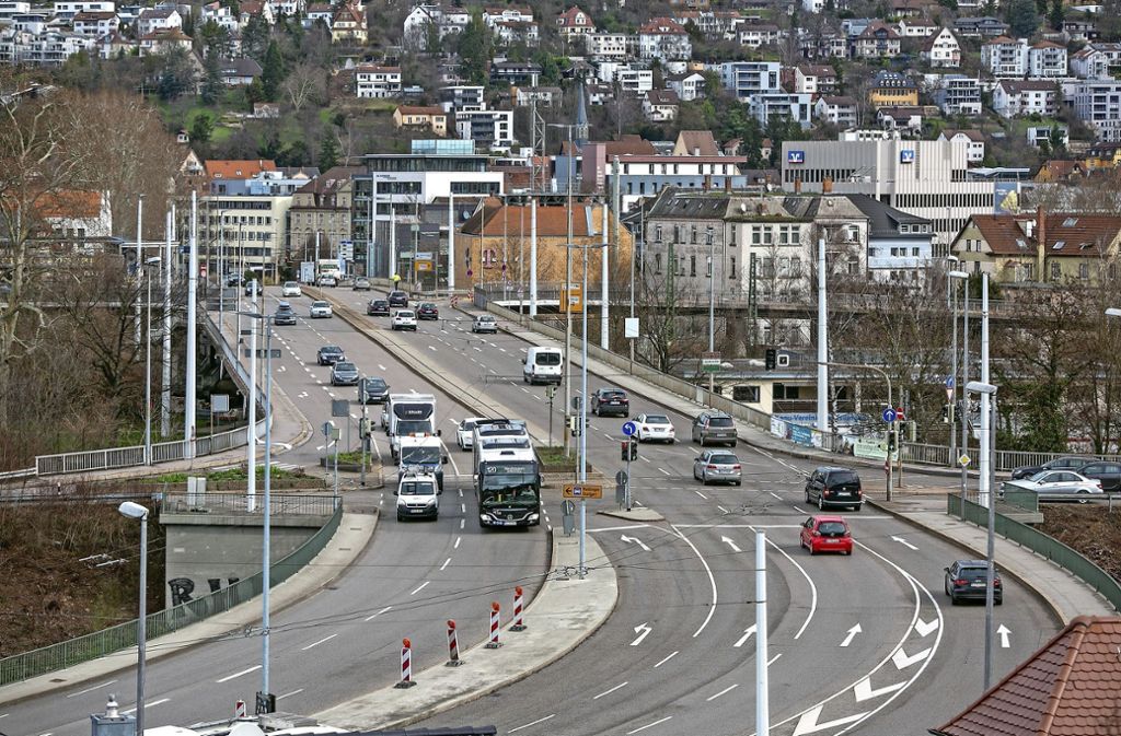 Verkehrskonzept soll Probleme durch Baustellen abmildern: Esslingen: Aktionsplan gegen Stau
