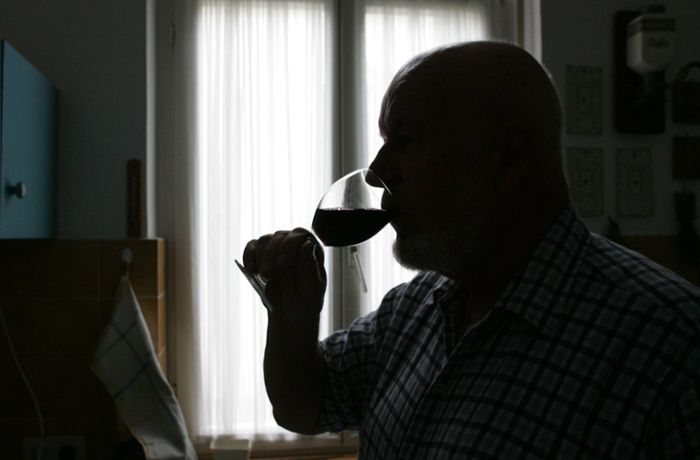 Ab 62 zu alt für Weinverkostung?: FDP schmeckt Altersgrenze für amtliche Weinprüfer nicht